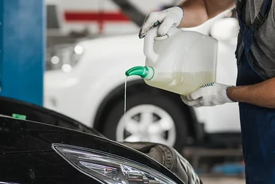 あなたの工業用・自動車用潤滑油には、高性能を実現するための秘訣が欠けていませんか？